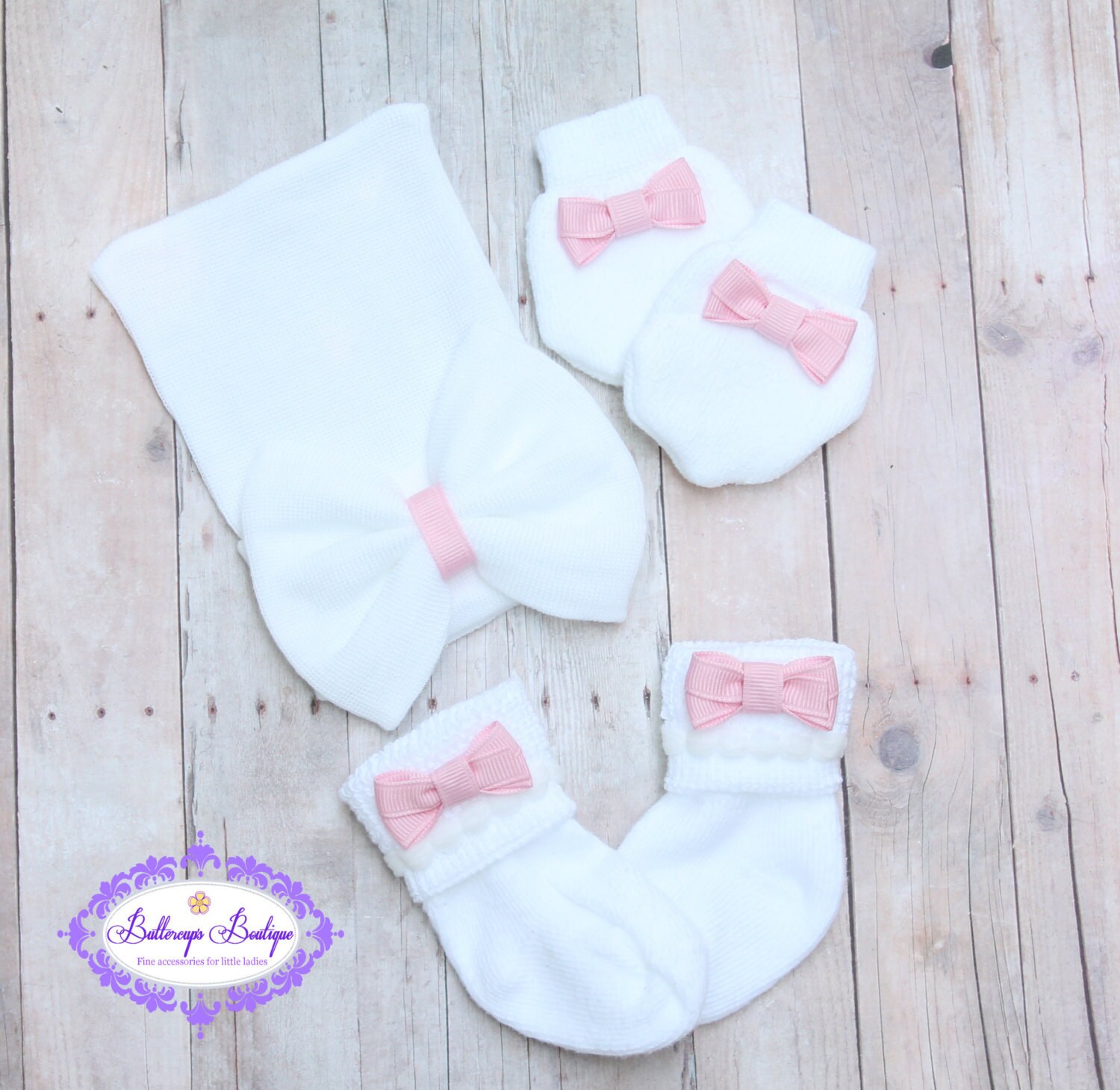 Newborn outfit hospital hat set newborn hat socks mittens