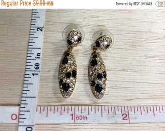 10%OFF3DAYSALE Vintage Swarovski Crystal Gold Tone Earrings Clear Black Stones Used