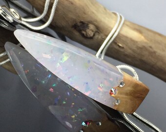 Unique wood resin necklace/Opal similar/Swarovskicrystal/wood resin necklace/Opal like/Geschenkidee/craft/Mother's Day/Motherday
