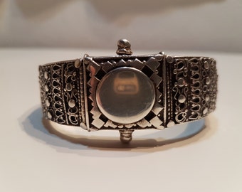 Sri Lankan bracelet from Kandy, Kandyan bracelet, Kandyan jewelry, Sri Lanka old silver jewelry, Ceylon