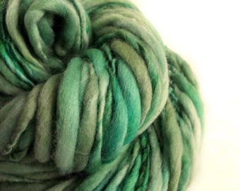 Chunky yarn merino wool yarn hand dyed yarn handspun yarn chunky merino wool bulky yarn weaving yarn thick and thin yarn art yarn weaving