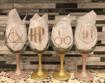 Glitter Wine Glasses, HP, Wizard, Muggle