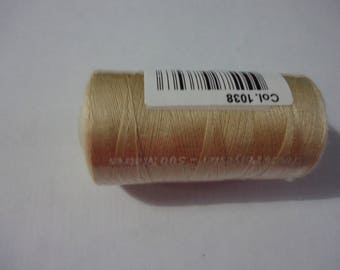 BEIGE 500 M POLYESTER YARN