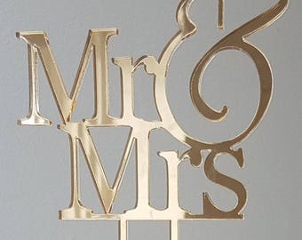 Mr & Mrs cake topper / wedding / engagement / party