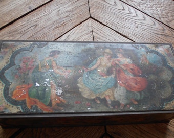 A French vintage tin box