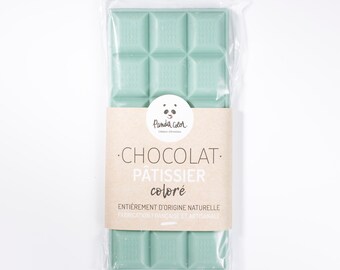 chocolate colored blue for pastry (entirely of natural origin)