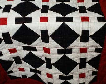 Red, White and Black quilt