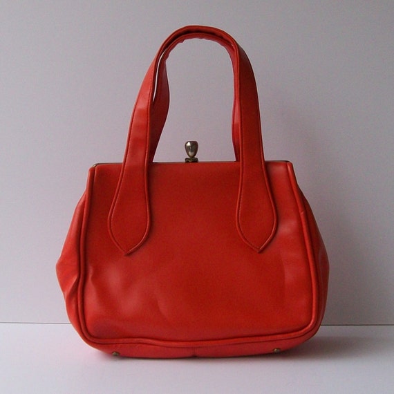 Download Items similar to SALE 1960s purse / vintage 60s handbag ...