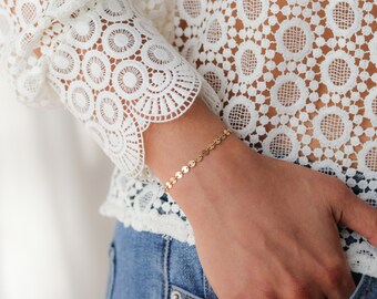 Gold Filled Coin Bracelet - Bridesmaids Gift - Circle Bracelet - Stacking Bracelet - 14k Gold Filled - Gift For Her - Bohemian Jewelry