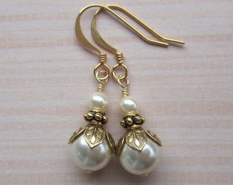 Petite Vintage Style Pearl Earrings, Gold Earrings, Gold Bridesmaid Earrings, Flower Girl Earrings, Bridesmaid Gift, Pearl Wedding Earrings