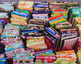Fat Quarter Bundle: Beautiful Lot of 10 fat quarters No Duplicates 100% Cotton Quilting Fabric