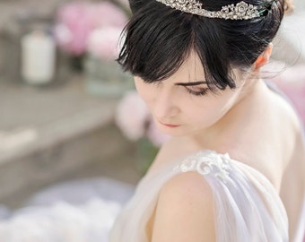 Silver bridal tiara - Silver wedding headpiece - Wedding tiara - Silver bridal crown - Bridal hairpiece