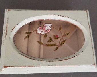 Small distressed green and floral jewelry box