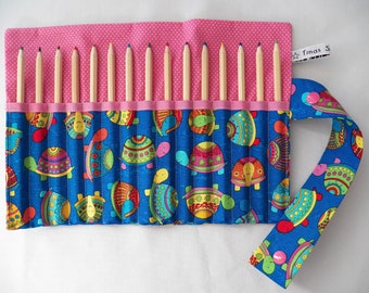 pencil roll with little turtles