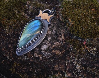 Labradorite Triple Moon Goddess Pendant