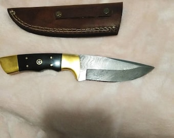 Damascus steel Skinner knife