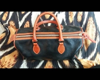 Vintage Dooney and Bourke pebbled leather satchel EXCELLENT vintage condition!