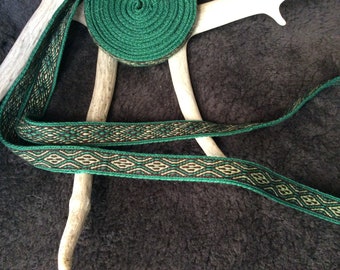 Green Halsatt 3 inspired tabletweaving
