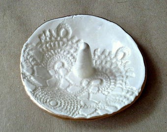 OFF WHITE Lace Ceramic Ring Holder Ring Bowl Ring Catcher Ring Dish edged in gold ring holders