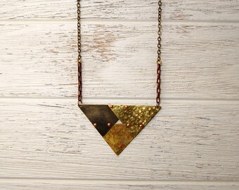 Triangles Repeating Necklace
