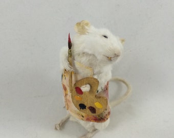 Taxidermy Artist Mouse Painter-Anthropomorphic Taxidermy