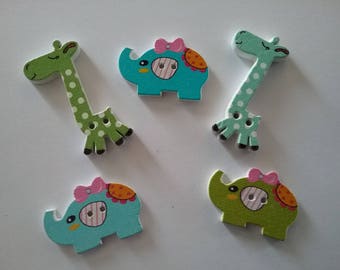 5 buttons elephants giraffe approximately 30 x 20mm No. 316
