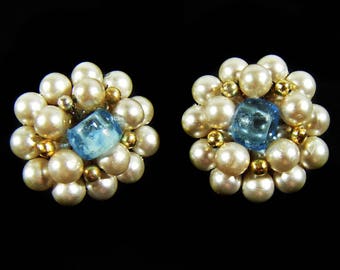 Vintage 60's Faux Pearl Cluster Clip On Earrings