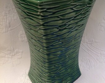 Vintage McCoy square green vase "Bark" pattern - rectangular flower Vase - forest green Collection / / made in the United States