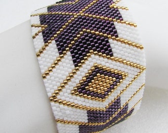 Elegant Enchantment Peyote Cuff Bracelet (2439)