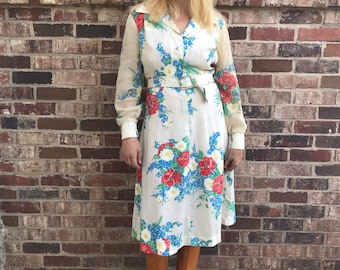 Floral 70s long sleeve dress with matching belt