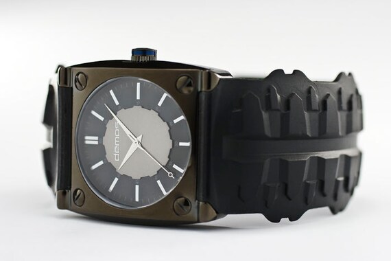 Sons of Anarchy / Mayans MC style - Motorcycle TREAD wristwatch - Tread w/ Polished Black colored case