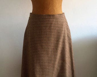 Womens/vintage/wool/plaid/skirt/houndstooth/pockets/size medium/preppy/boho chic