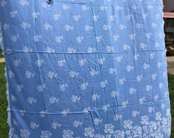 Vintage Blue & White Roses/Floral Print Cutter Tablecloth with Rick Rack Trim