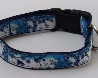 Blue flower print dog collar