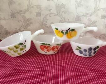 Set of 4 Fire King White Gay Fad Handled French Casserole, Fruit, Anchor Hocking, Soup Bowl, Chili Bowl, Grapes, Peaches, Apples, Fire-King