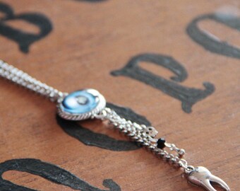 SALE 30% - eye necklace silver