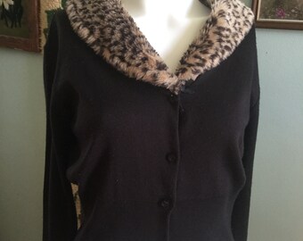 1990s leopard collar cardigan size xs-small clueless