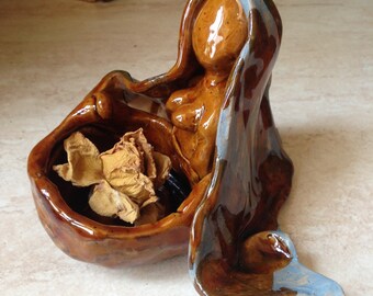 woman at the well candle holder
