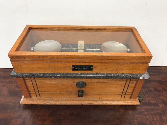 Henry Droemner scale no. 190 B