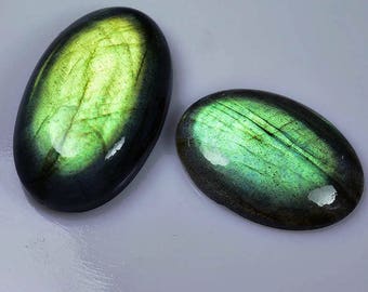 Gorgeous iridescent Labradorite cabochon set