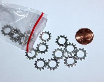 Set of 16 gears 12mm, silver charms