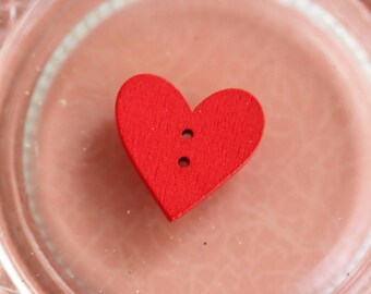 Buttons wood red heart