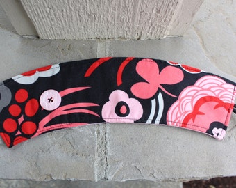 Reusable Coffee Cozy / Sleeve - Mocca in Black and Pink - Floral Coffee Wrap - Flowered Cup Wrap - Java Jacket - Inexpensive Coffee Gift