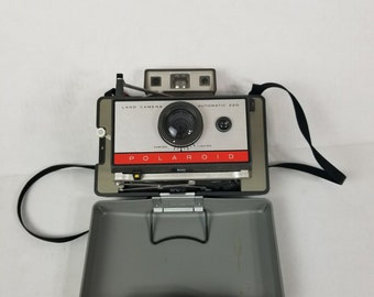Polaroid Land Camera 220 Vintage Instant Camera with strap Untested Collectible
