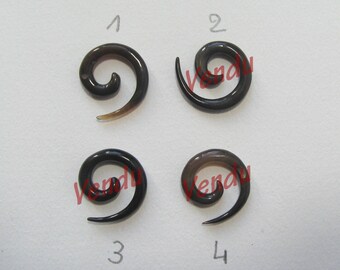 Pretty spiral Horn not drilled, 2 cm