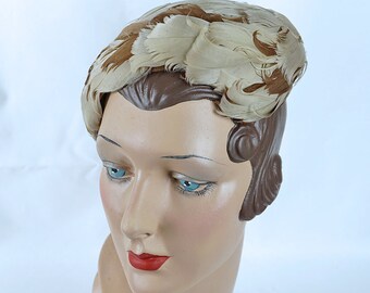 1950s Vintage Hat Beige and Brown Curly Feathered Clip Hat