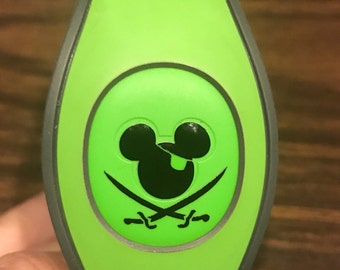 Pirates of the Caribbean - Mickey Skull and Cross Bones - Mickey Icon - Walt Disney World - Magic Band Decals - fits 1.0 and 2.0