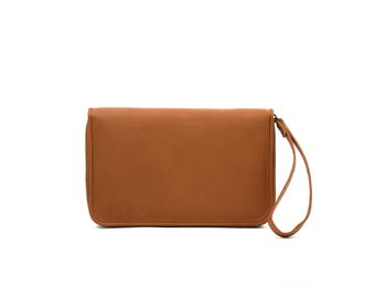 Large wallet for everyday.