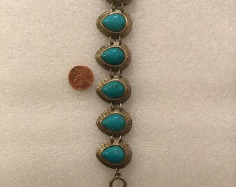 Vintage 70s Turquoise and Silver Bracelet with toggle closure 8 inches Length