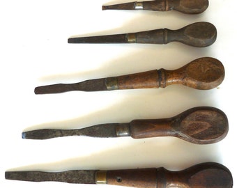 5 flathead antiaque screwdrivers tool vintage gun woodworker carpentry cabinet maker primitive wood brass steel collectible